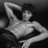 Viktor & Rolf Spicebomb Dark Leather Eau de Parfum thumbnail