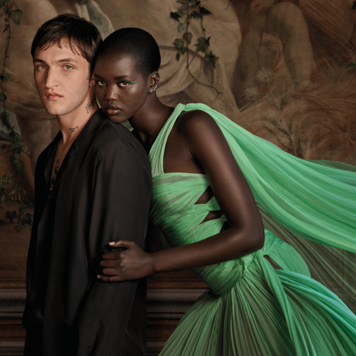  Valentino Born in Roma Uomo Green Stravaganza Eau de Toilette