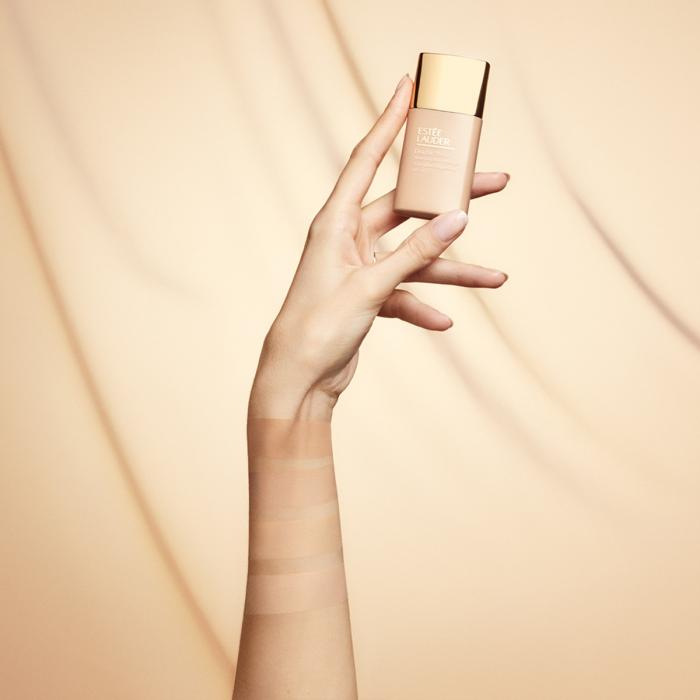 Estee Lauder Double Wear Sheer LongWear | Parfumerie.nl