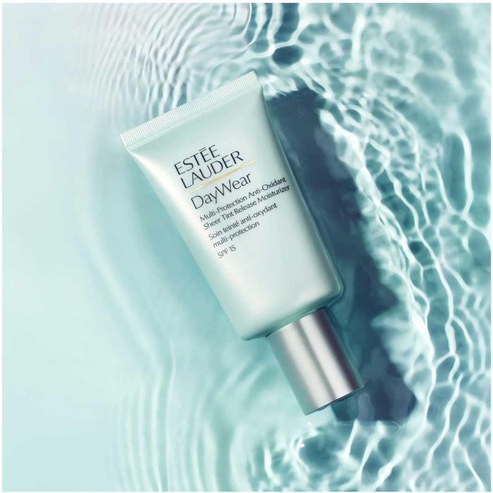 Estee Lauder DayWear Sheer Tint Release Multi-Protection Anti-Oxidant Moisturizer SPF15