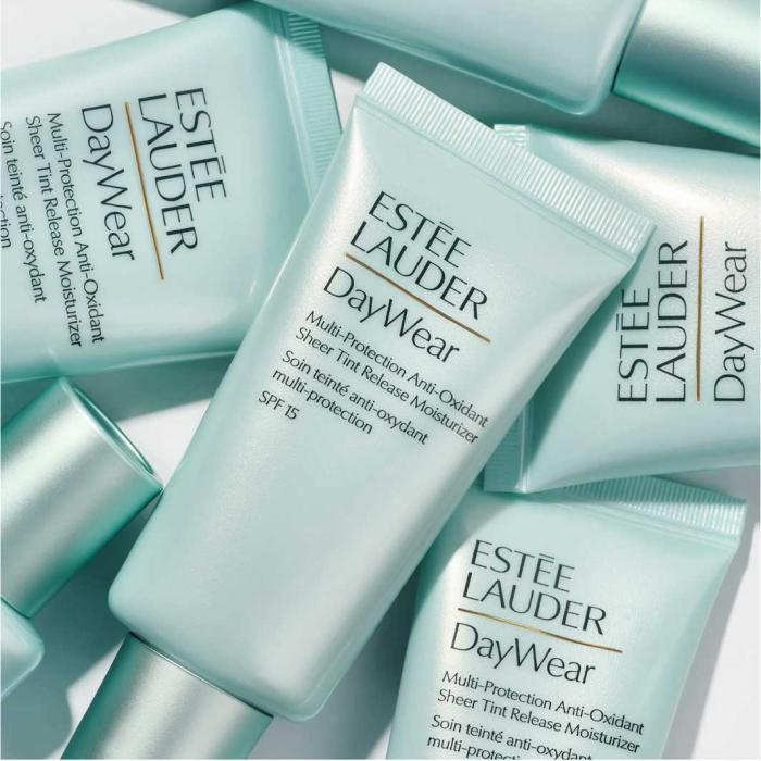 Estee Lauder DayWear Sheer Tint Release Multi-Protection Anti-Oxidant Moisturizer SPF15