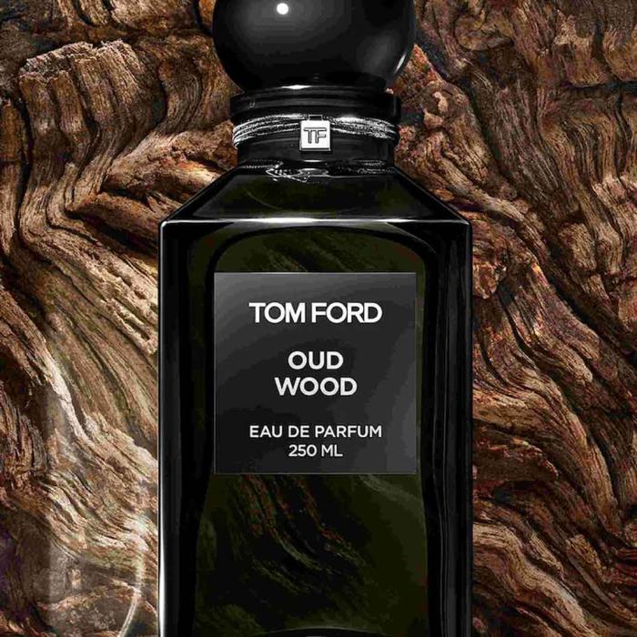 Tom Ford Oud Wood Eau de Parfum Spray