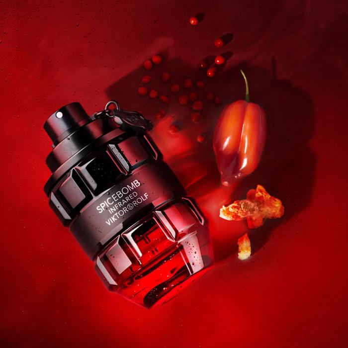 Viktor & Rolf Spicebomb Infrared Eau de Toilette Spray